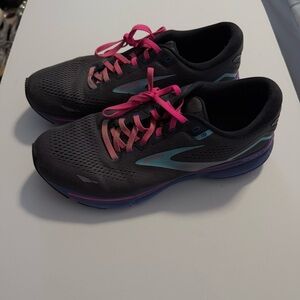 Brooks Black and Pink Running Shoes
